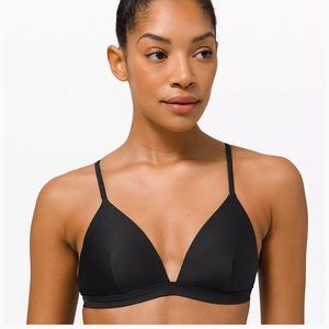 Lululemon Waterside Bikini Top! 👙 Size 4. EUC ☀️